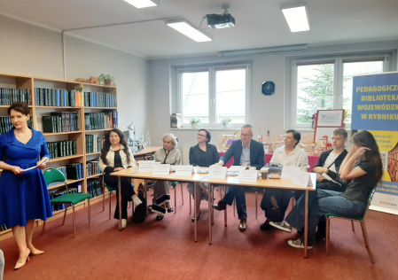 Debata "Książka czy smartfon? O roli książki w dobie mediów społecznościowych"