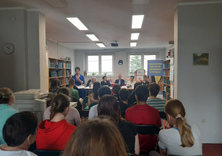 Debata "Książka czy smartfon? O roli książki w dobie mediów społecznościowych"