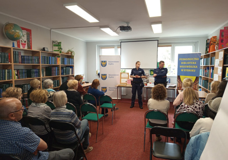Spotkanie edukacyjne w Bibliotece – bezpieczeństwo seniorów